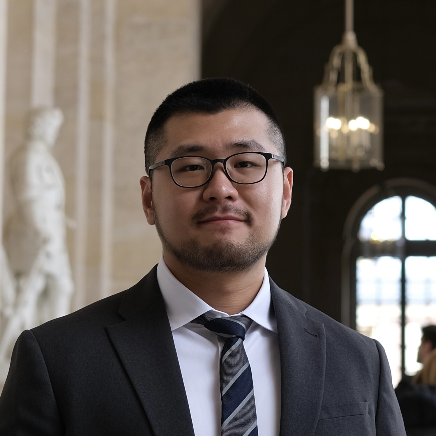 Portraitt av Qixia Zhang, forsker ved UiT